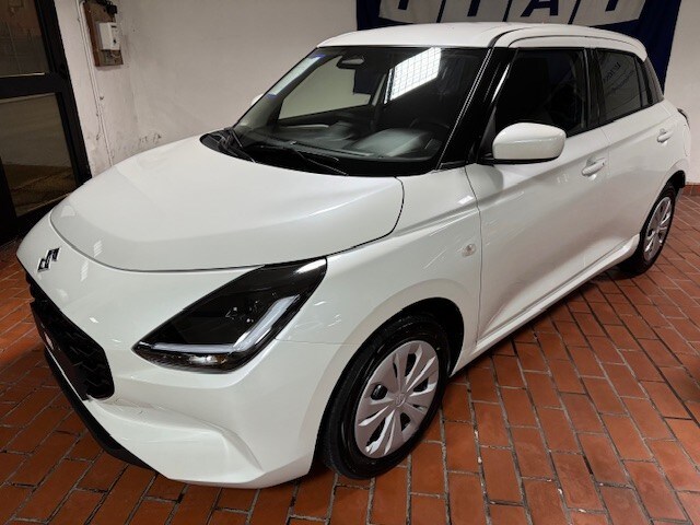 Foto SUZUKI Swift (2024-->)